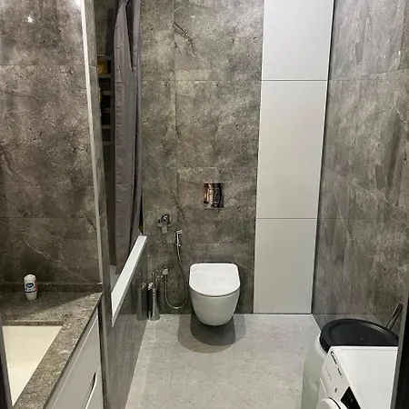 возле моря аркадия жк пальмира 14 этаж Apartment Odesa